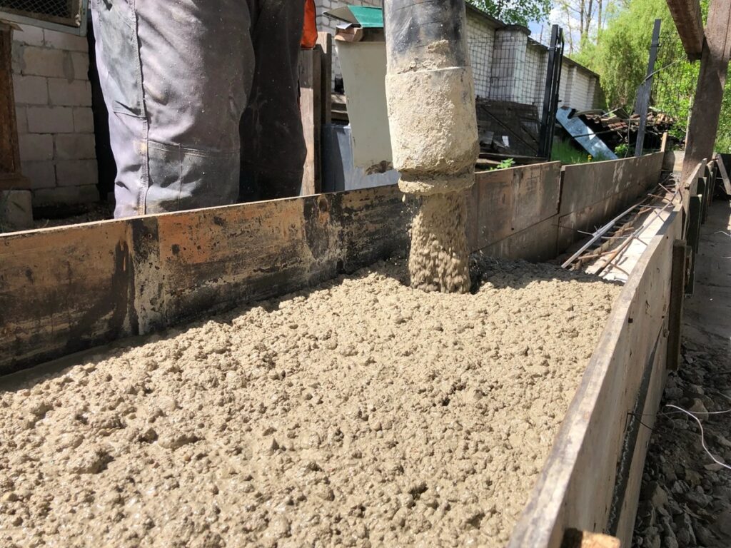 ضخامت کفپوش بتنی مناسب برای فضاهای پرتردد چقدر است